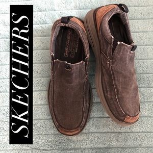 SKECHERS Distressed Gel-Infused Memory Foam